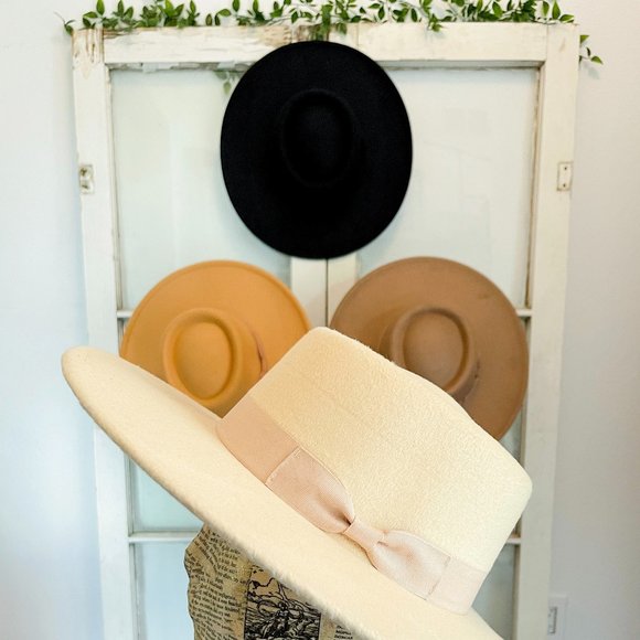 CREAM Felt Boater Hat - Picture 2 of 4